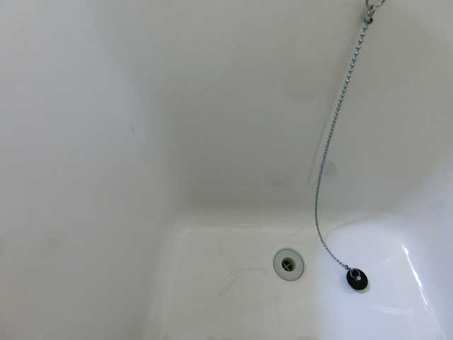 浴室リフォーム　浴槽ひび割れ補修　施工後